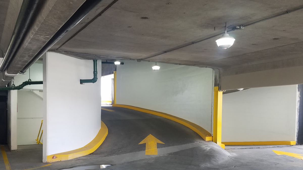parkingramp PULLMAN